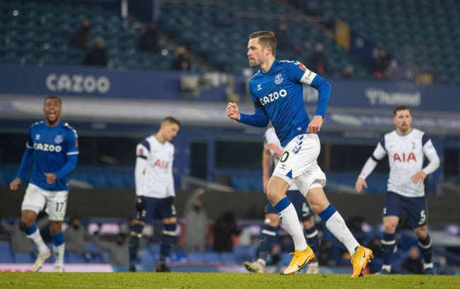 使他们在关 使他们在关